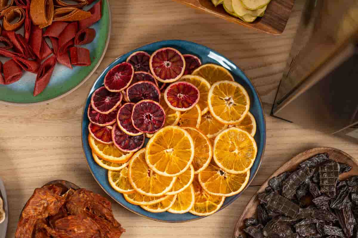 تصویر 1 از میوه خشک عالیجناب انتخاب میوه های سالم و تازه